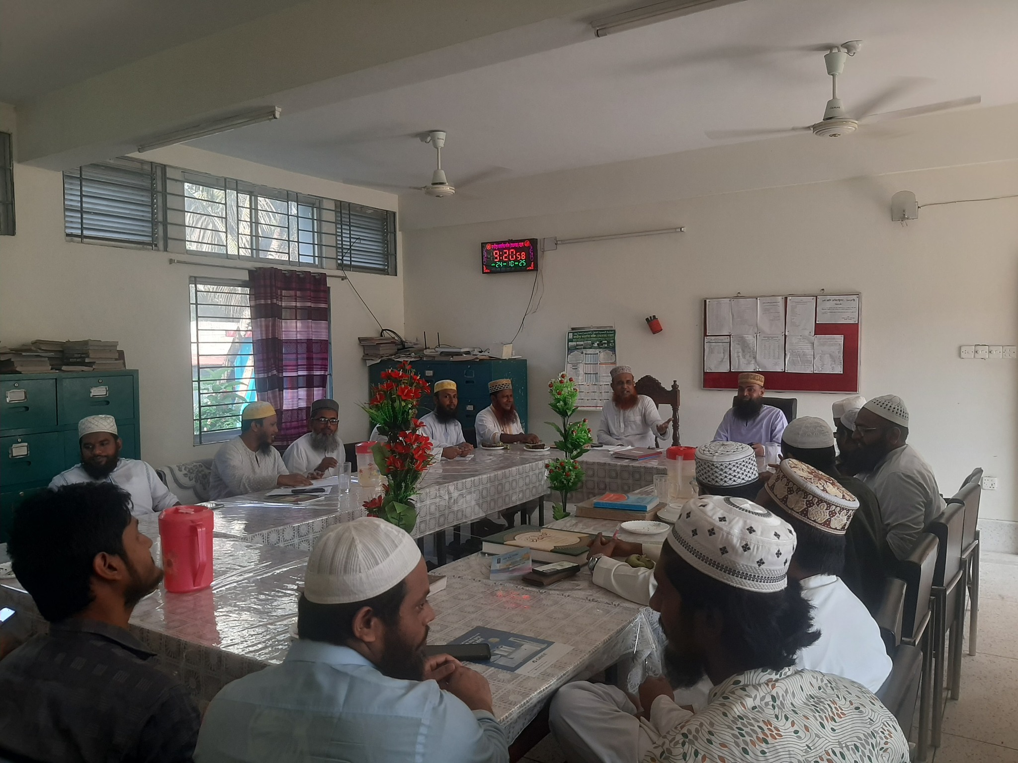 জরুরী বার্তা- মাদারীপুর আহমাদিয়া কামিল মাদ্রাসা অ্যালামনাই অ্যাসোসিয়েশন খুব শীগ্রই প্রাক্তন শিক্ষার্থীদের নিয়ে একটি প্রোগ্রাম করতে যাচ্ছে ৷