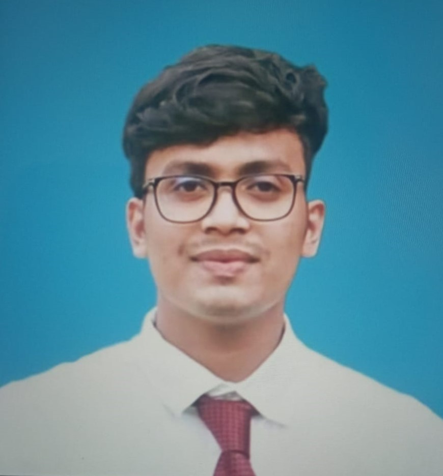 Tarak Aziz Munna